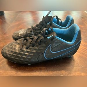 Nike youth soccer cleats SZ 3Y